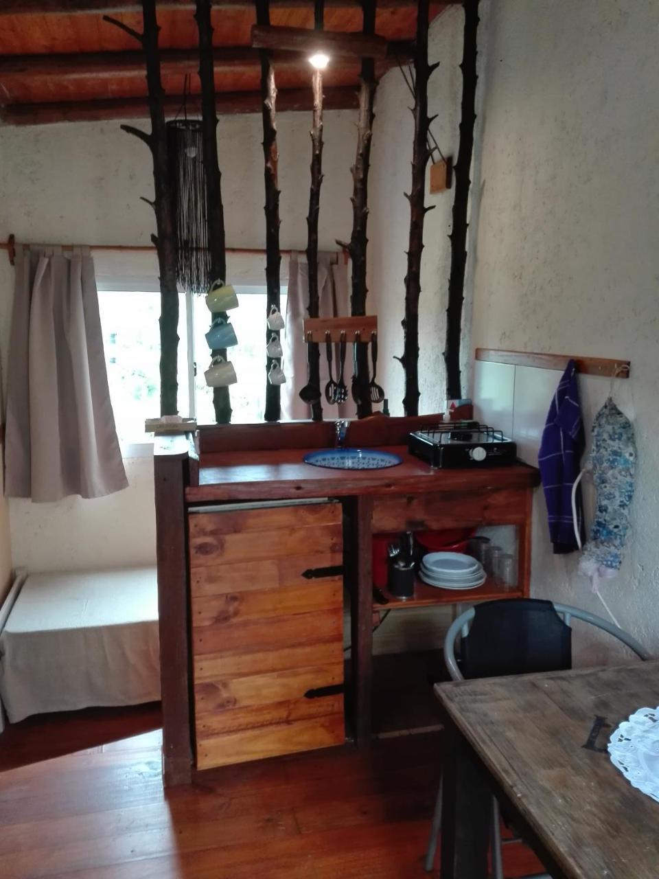 Las Acacias Refugio De Descanso La Falda Bagian luar foto